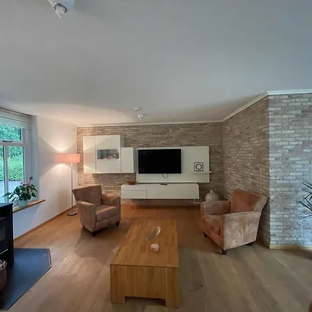 Spacious Country Retreat Den Burg