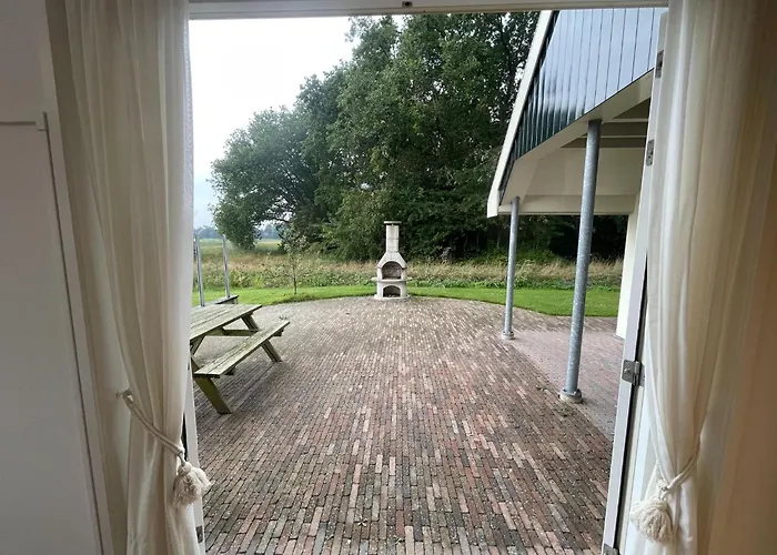 Spacious Country Retreat